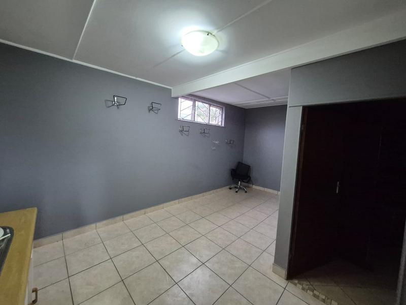 To Let 4 Bedroom Property for Rent in Da Nova Western Cape